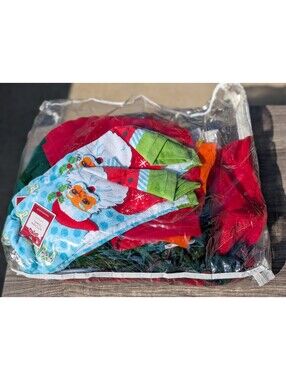 Christmas Decoration Bundle with Vintage Nativity Scene